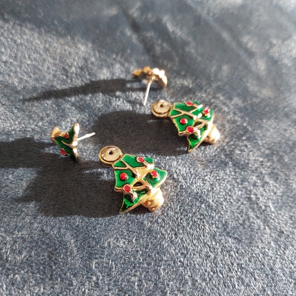 Christmas Tree Earring - Picture 2 of 2